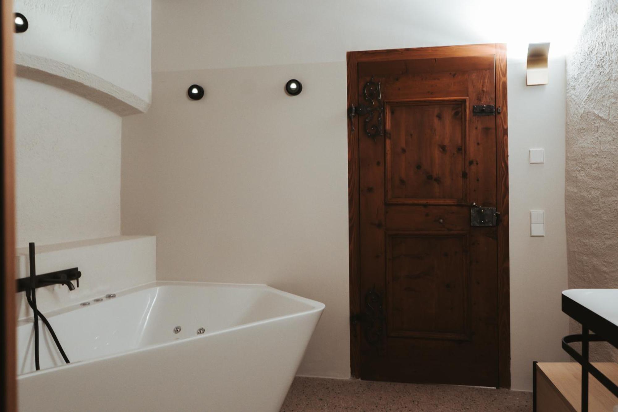 Arthotel Lasserhaus (Adults Only) Brixen Exterior foto
